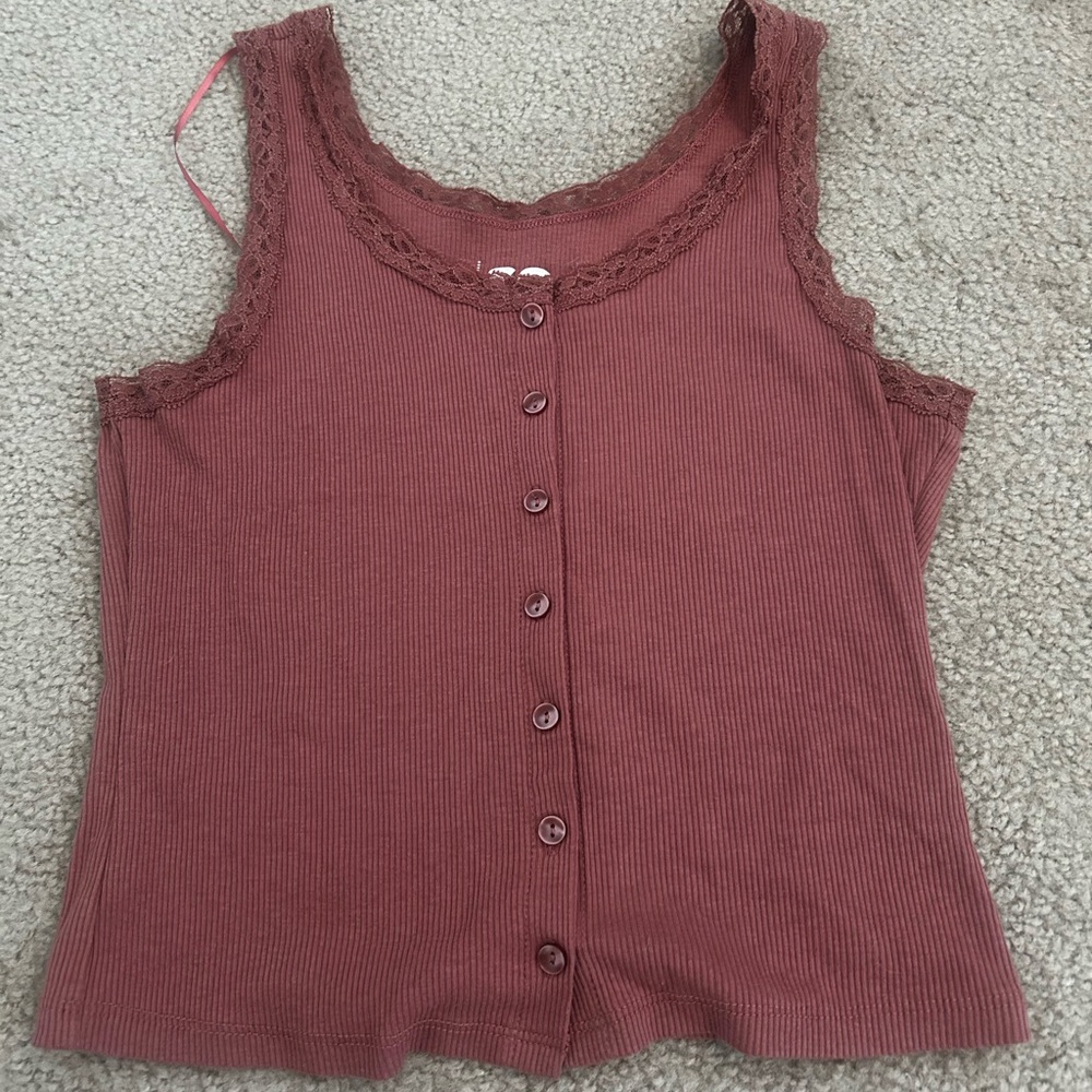 SO xs tank top with lace on sides, button up